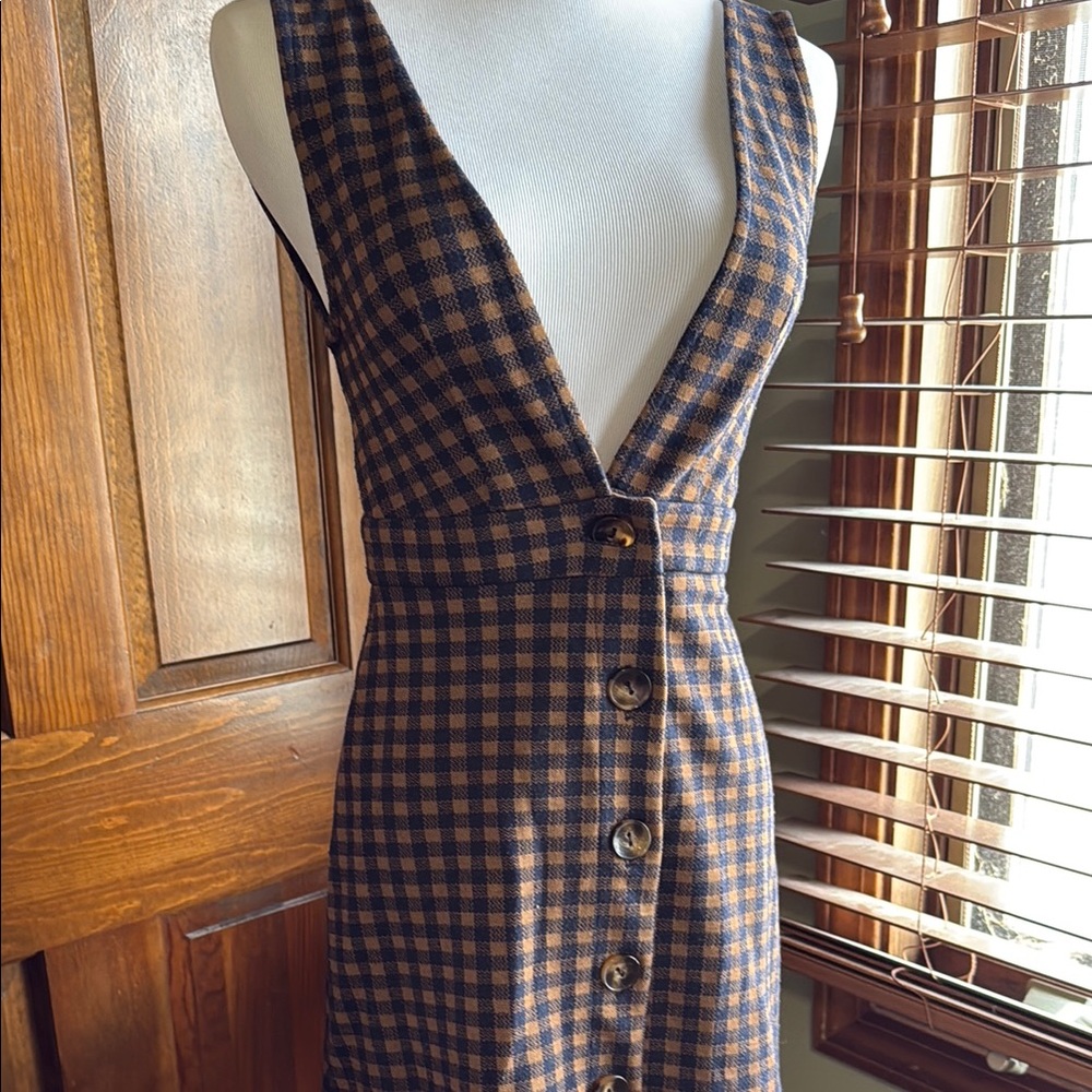 Plaid Brown Sleeveless Dress - Picture 2 of 4